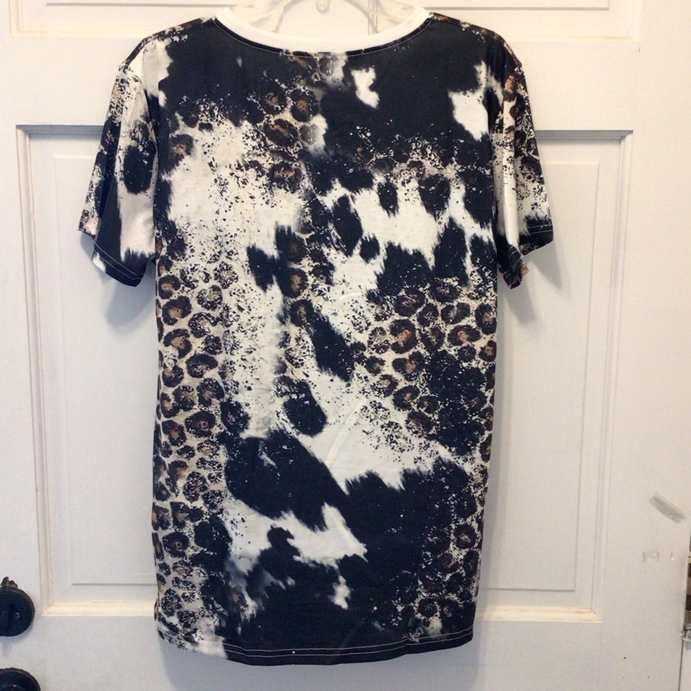 Womens Leopard Graphic Print Halloween Movie Killers Messy Bun Tee XXL - Picture 6 of 10